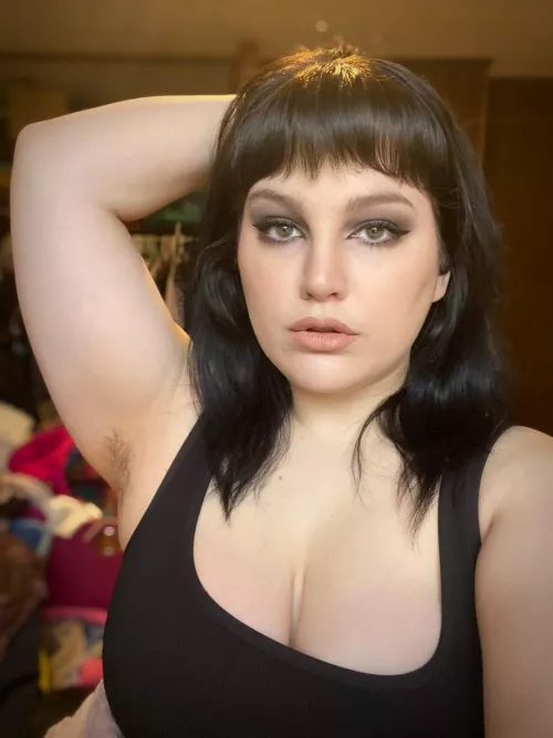 [OC] the type of pics my delicious [F]26 wife shares to her story