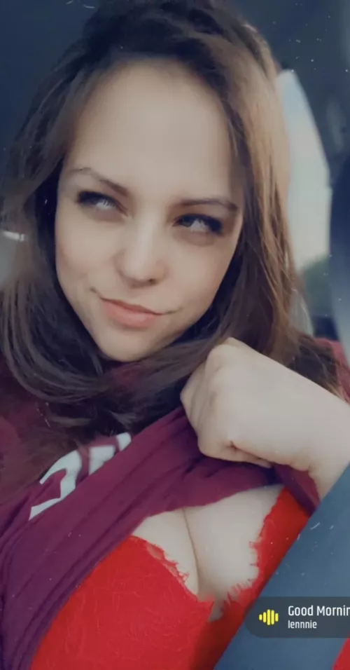 [oc]29F🪐I am looking for humans with my similar Vibe… Is that you?