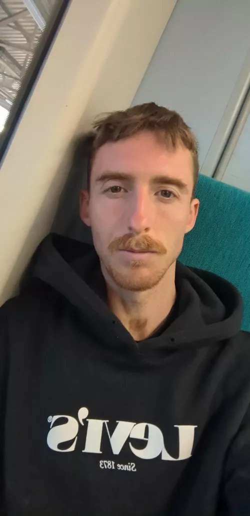 off to visit Brighton for the first time, the gay capital of England ☀️😉