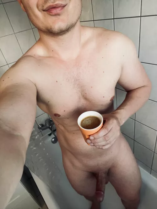 Only getting morning head is better than starting into the day with some shower coffee ☕️