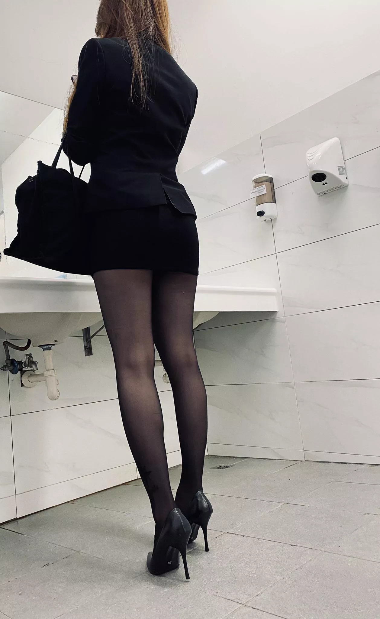 Outfit in office