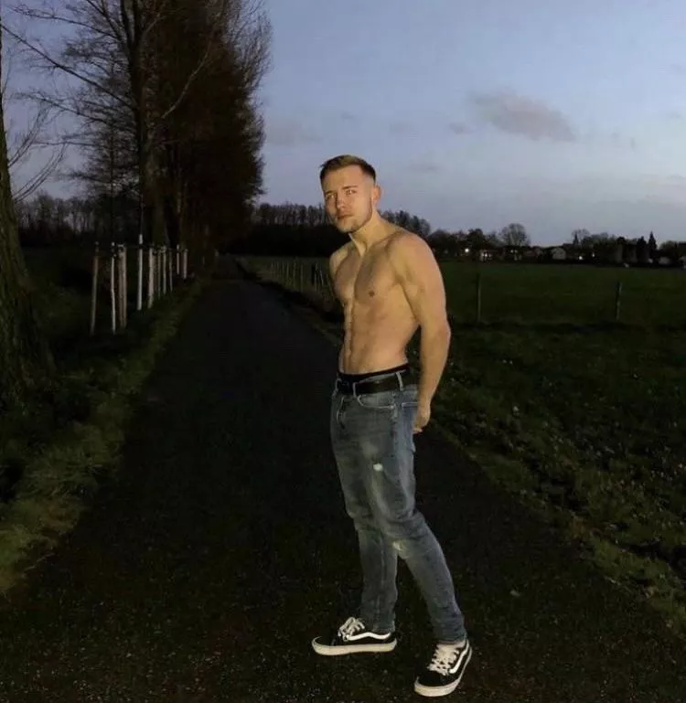 Outside the gym👄