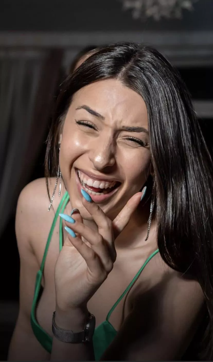 Party downblouse!