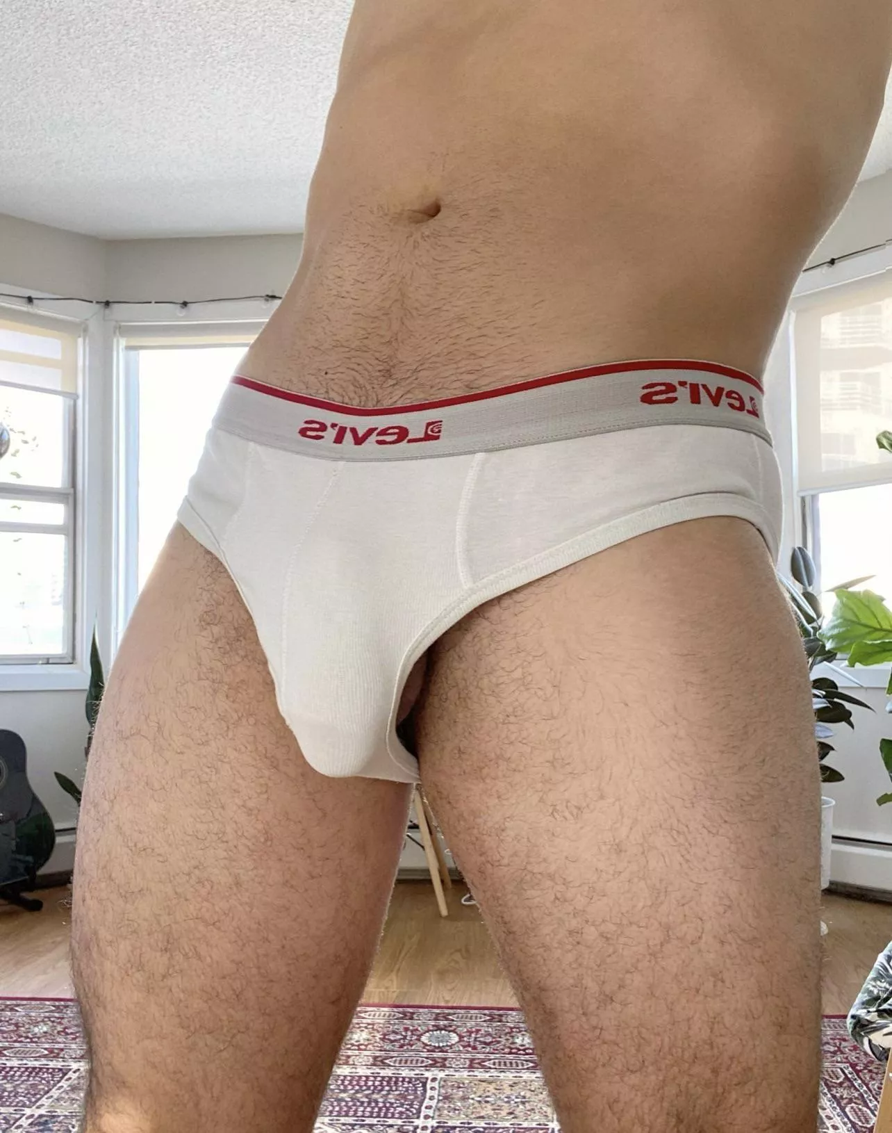Peek a boo 😏