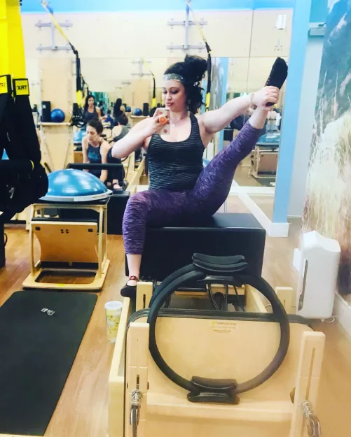 pilates mirror selfie