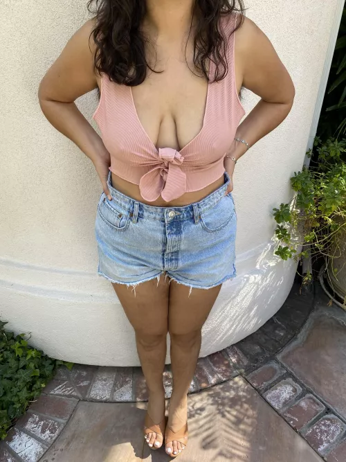 Pit bunny season 🐰 👀 😊