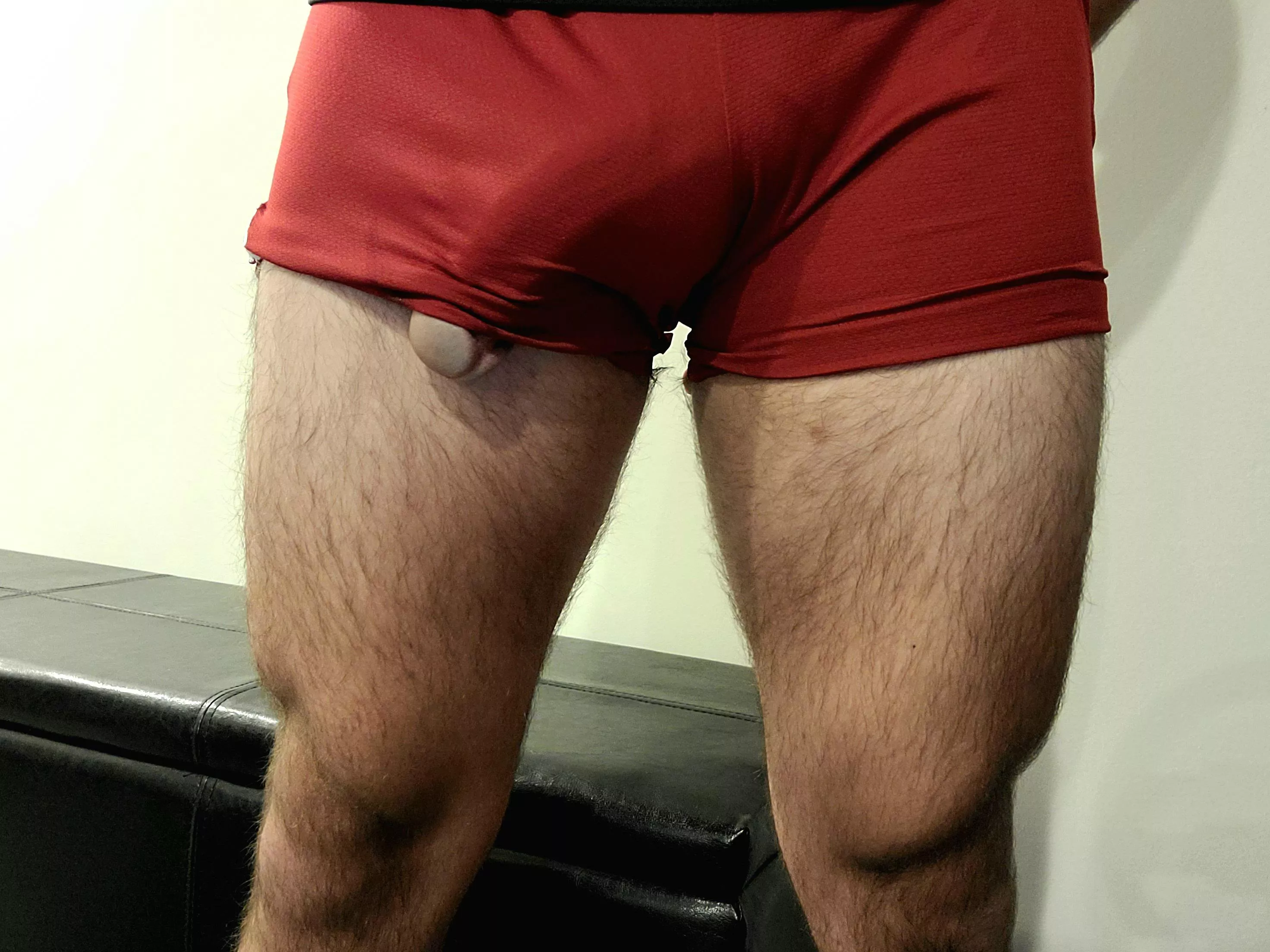 Please don't report me to gym management. Time for squats!
