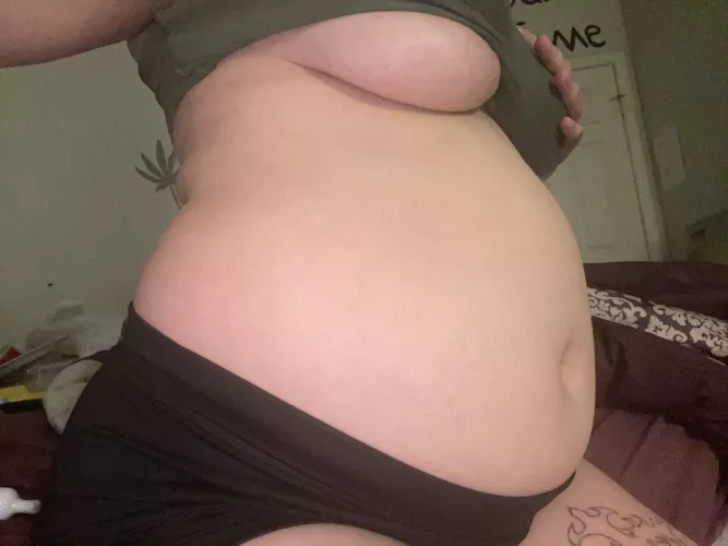 Please talk to me about my growing belly 😫