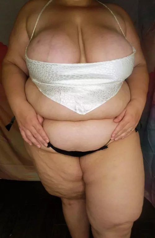 pour some maple syrup all over me and enjoy this stack for breakfast 🤤