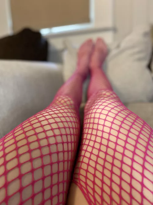 Pretty pink fishnets 💞