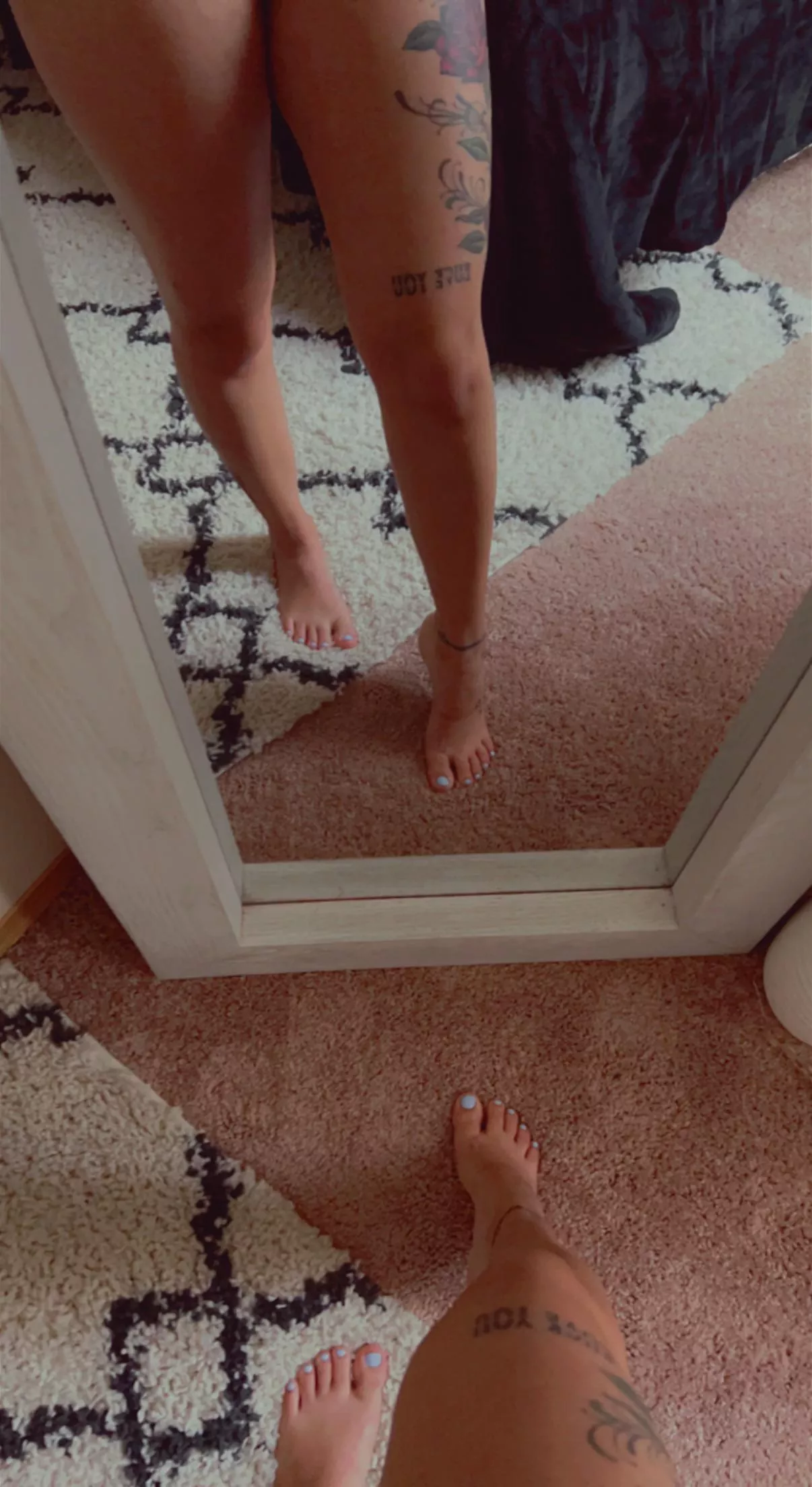Pretty small feet