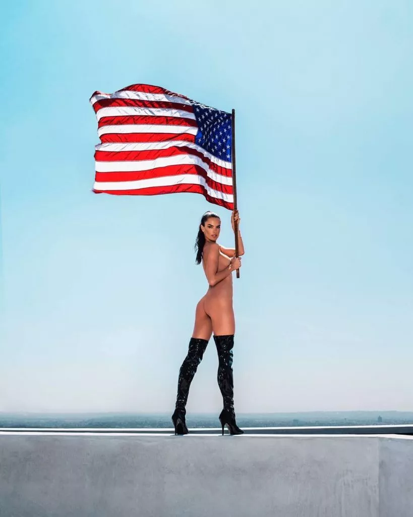Proudly naked and waving the Red, White and Blue! 🇺🇸
