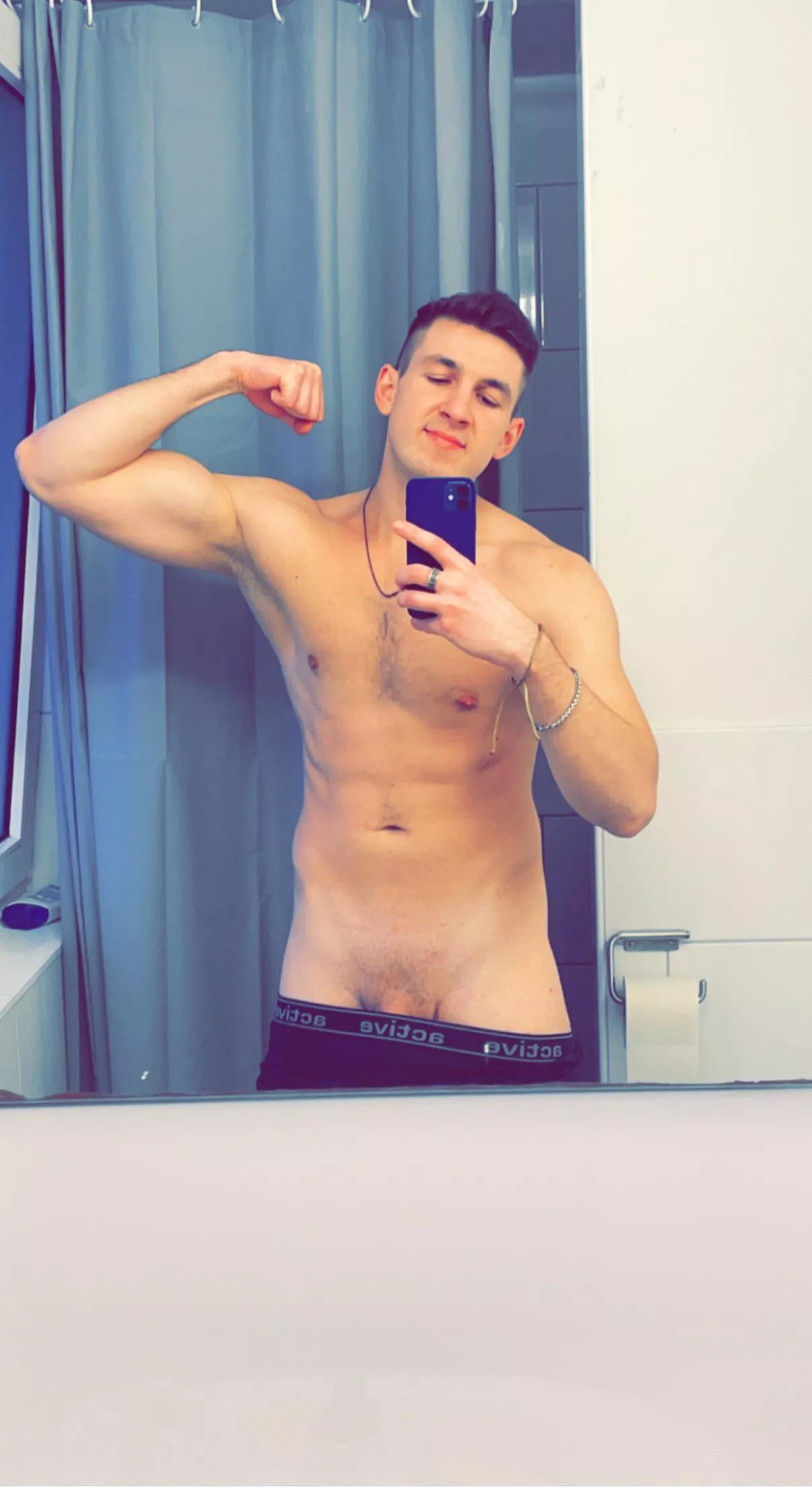 Pull it down 😏