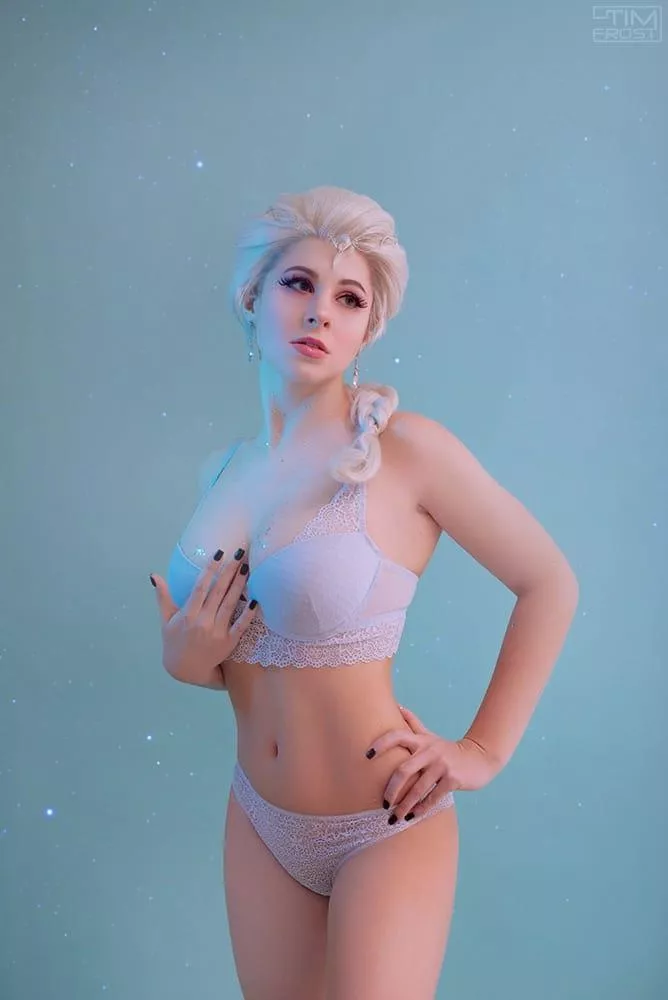 Queen Elsa from Frozen (animated movie) by myself. Hope you are not freezing.