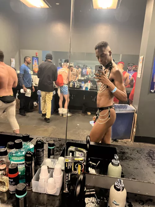 Rainy day in NYC. Anyone play gtav or Fortnite? Ps5 here