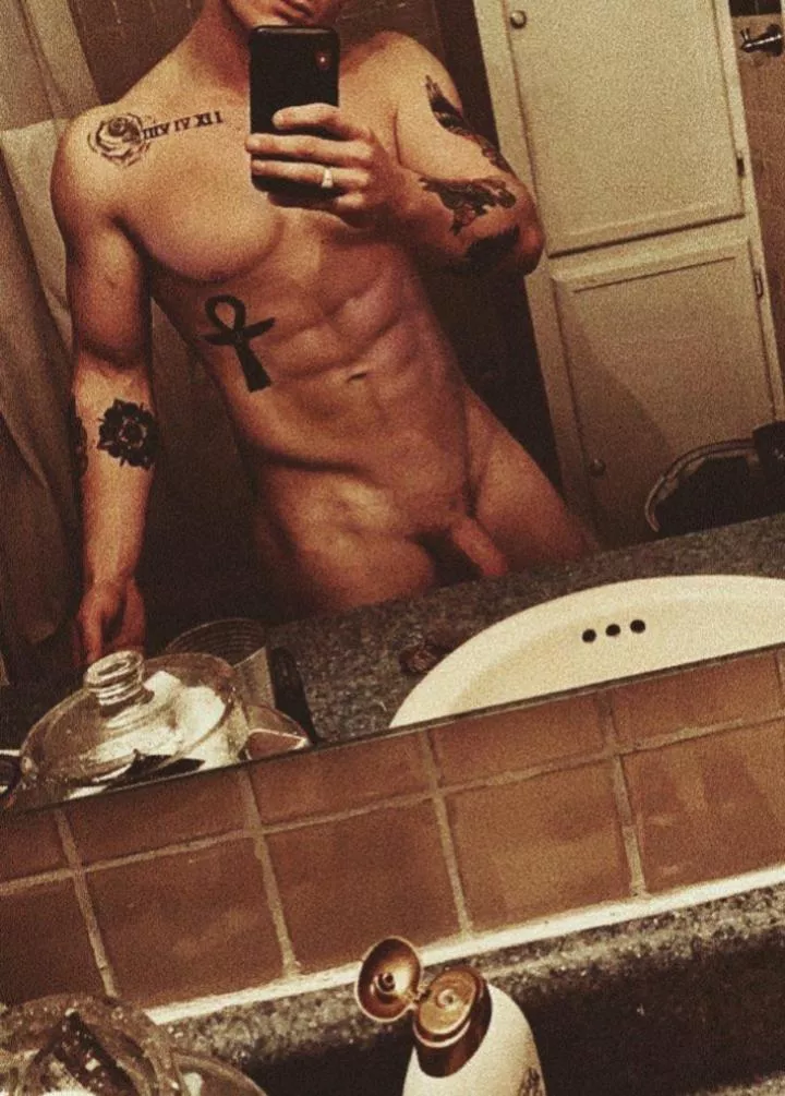 Raleigh, NC - Experienced bull for hotwife.. interested in traveling in June and July