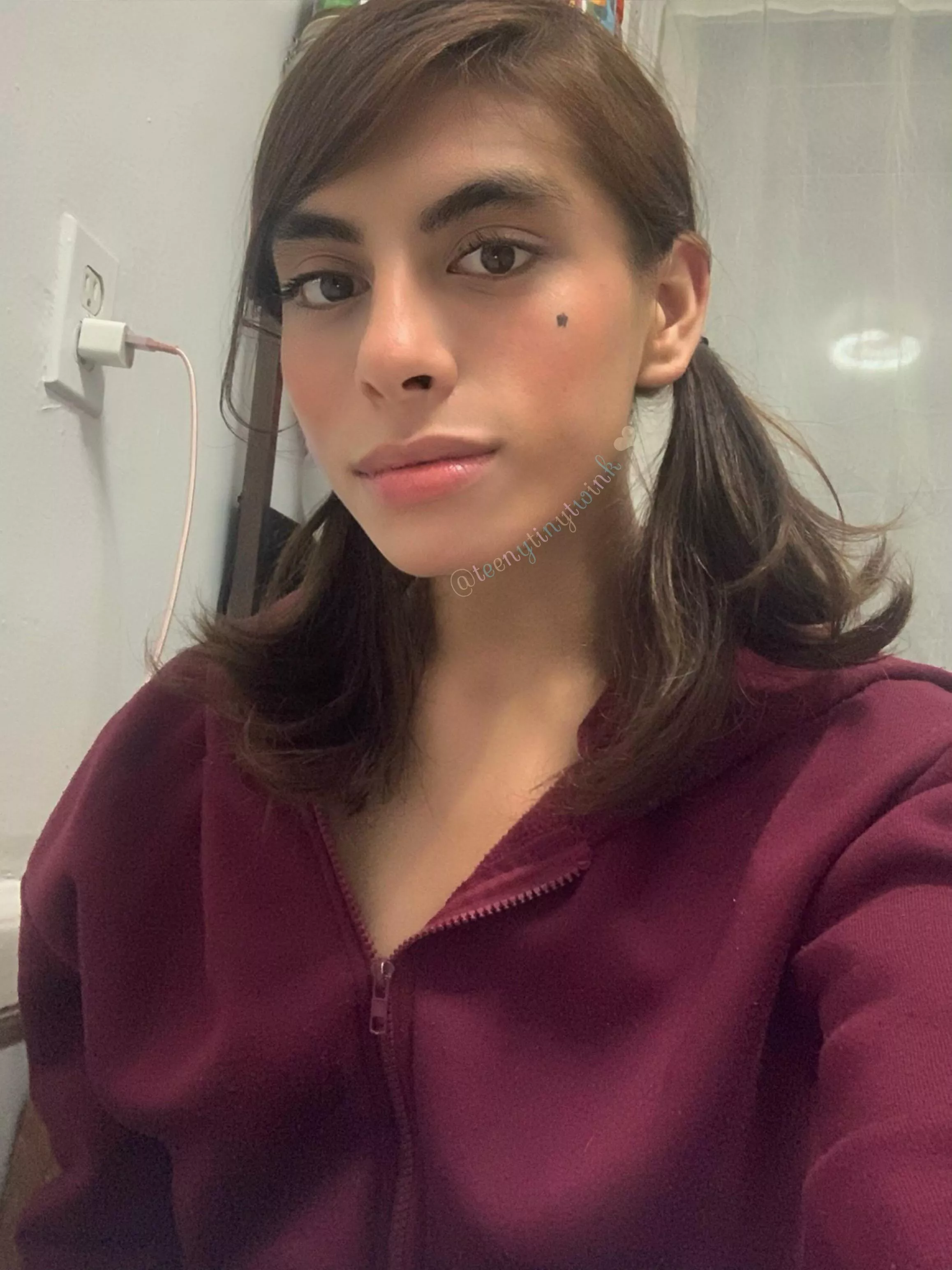 Rate my makeup :3