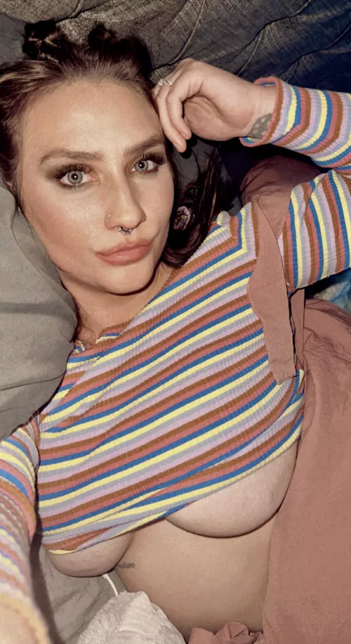 Ready [f]or mid-day snuggles