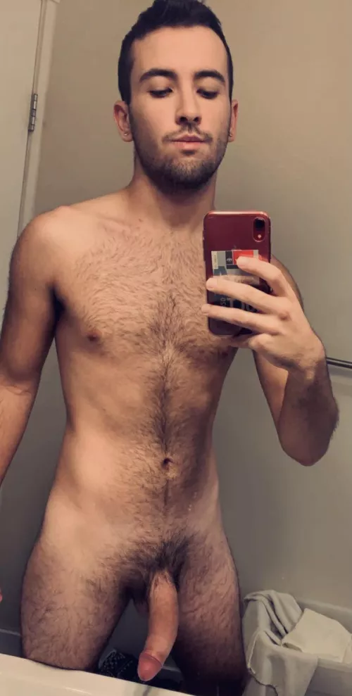 Ready for my Shower😋