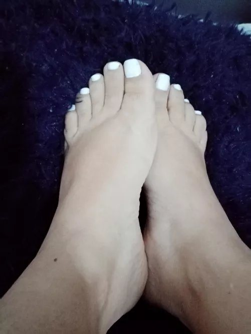 Ready to er my feet as a slave dog that you are? I wait for you 🐶