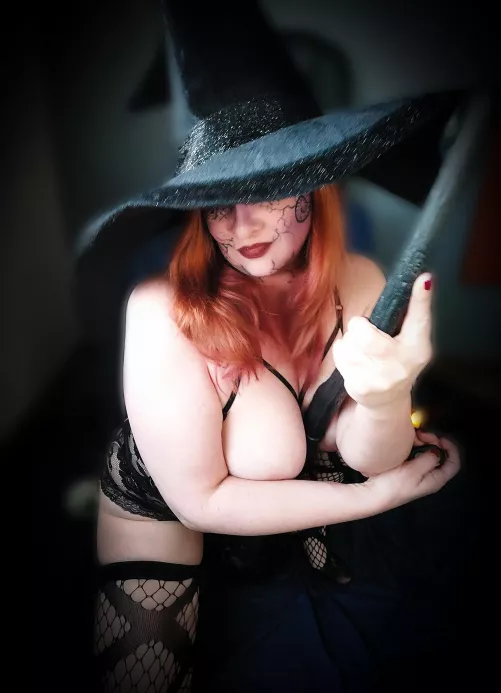 ready to ride the night...🖤❤️‍🔥🌘💋