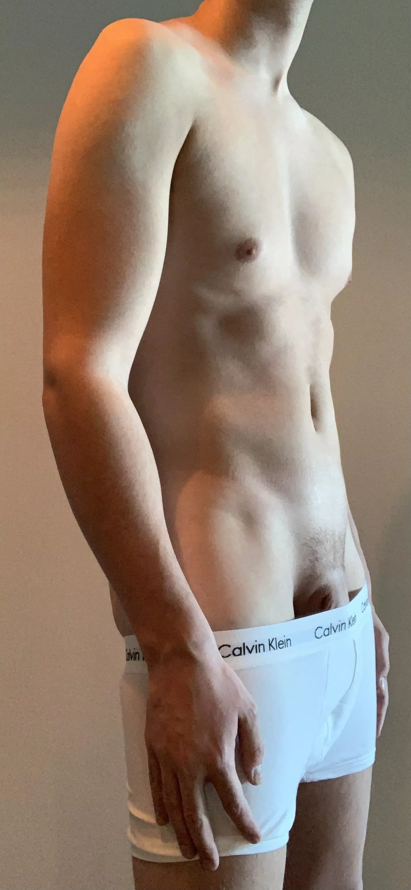 Recently let some hair grow just above my cock. Is it good like this? [24m]