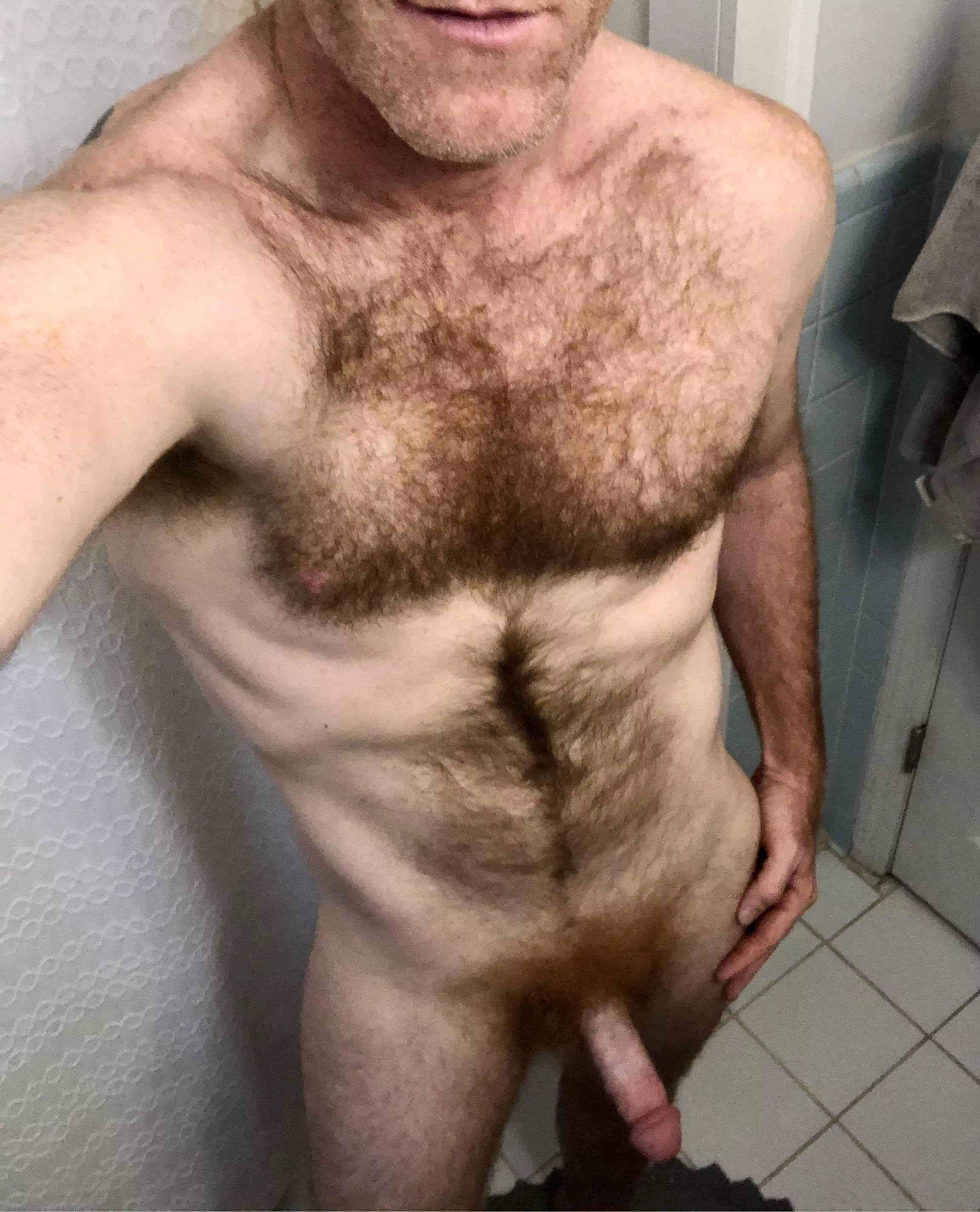 Recently single and want to get back out there... who’d be down? (41)