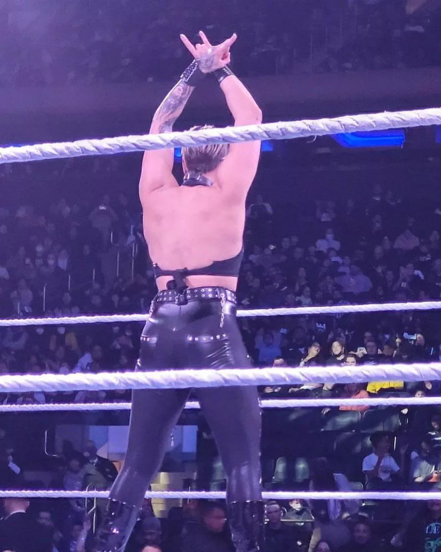 Rhea from behind