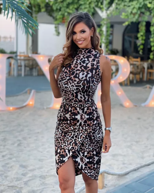 Romanian TV Presenter