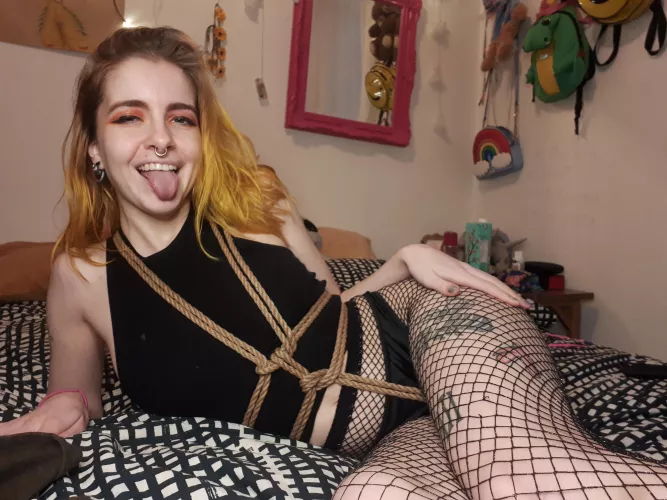 Rope and fishnets 🖤🔥