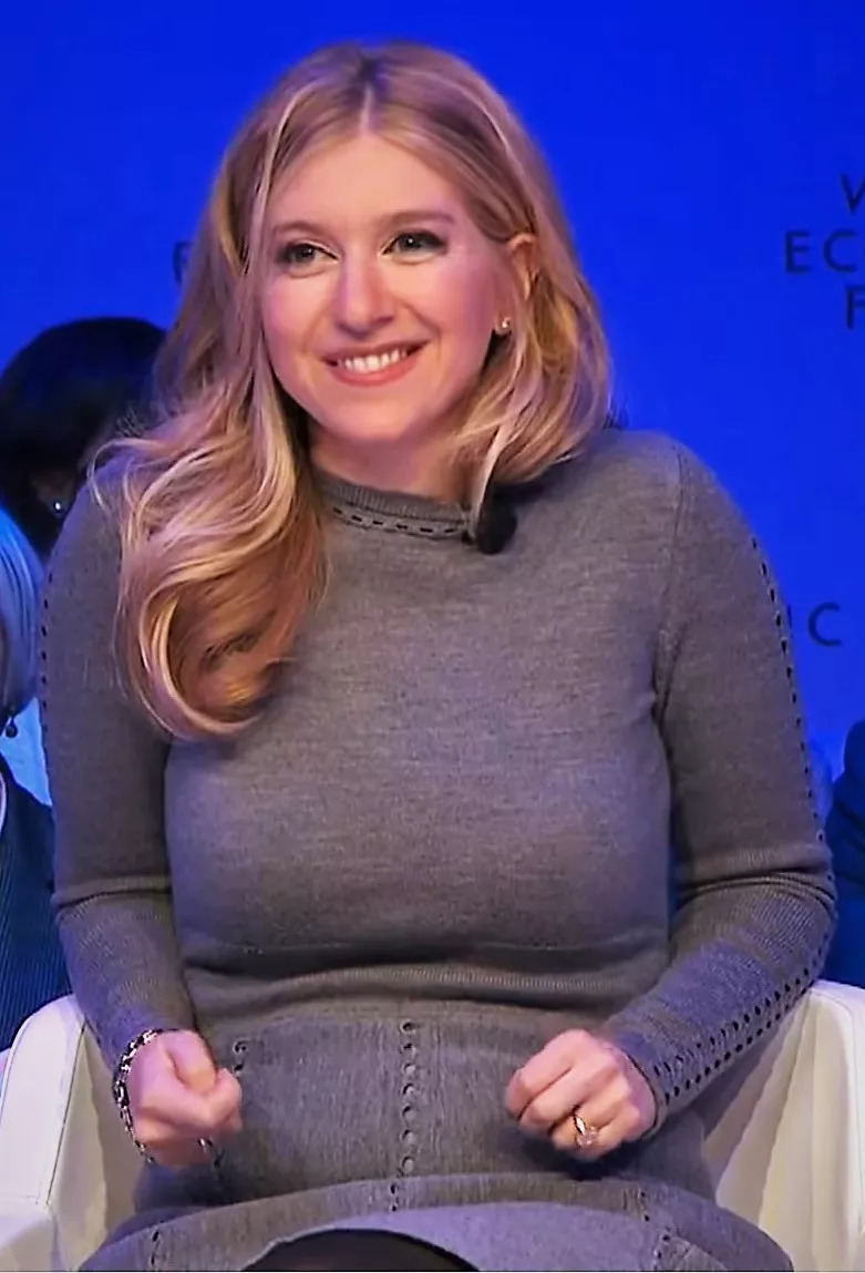 Sara Eisen - CNBC Anchor