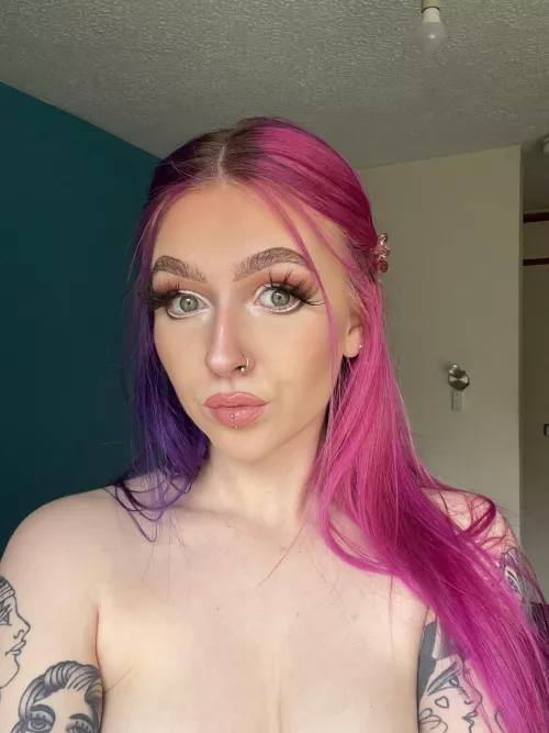 🍒SC: nicolavictoriax 🍒OF: xo_nicolavictoria🍒 instant access to full nudes🍒kink and fetish friendly🍒come and play with me🍒