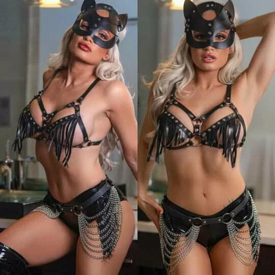 Scarlett bordeaux
