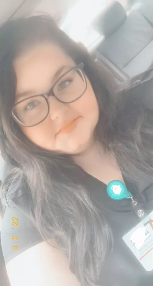 Scrubs on and now time for work…come chat with me and keep me company for the night🤗 link in comments!