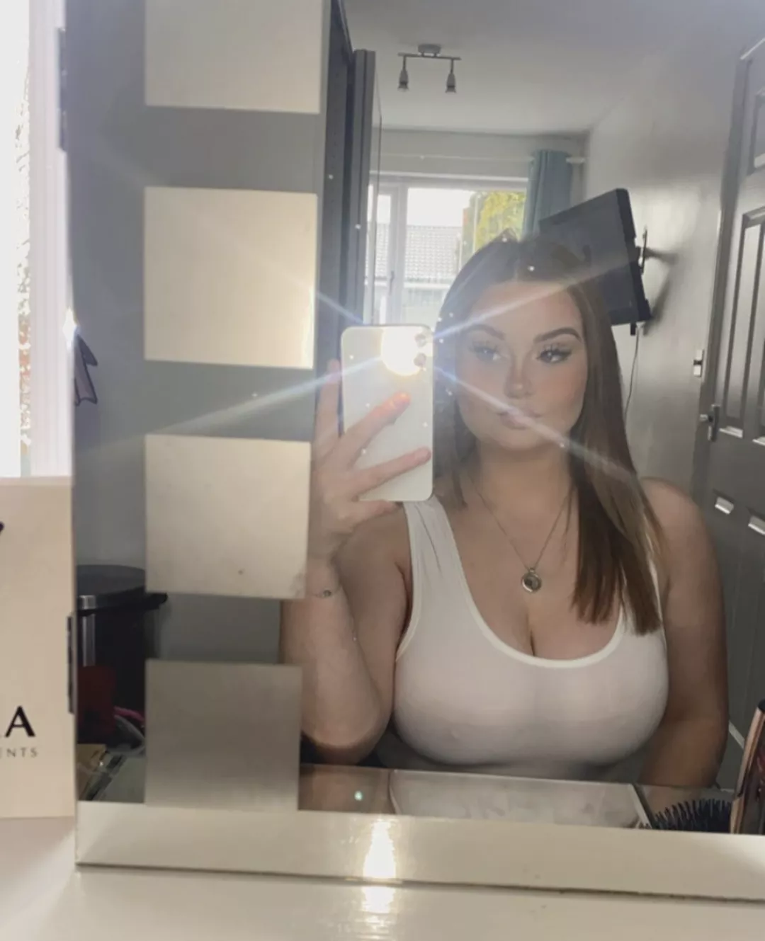 see through 🥵