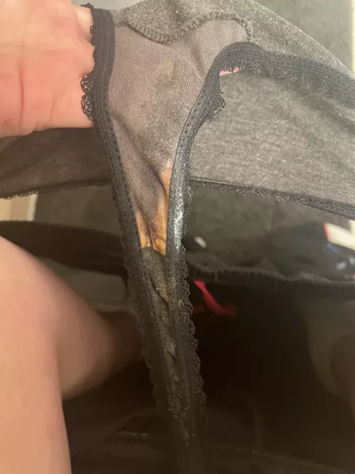 [Selling] 48 hour gusset peek 💩💦 let me get something musky for you 👃