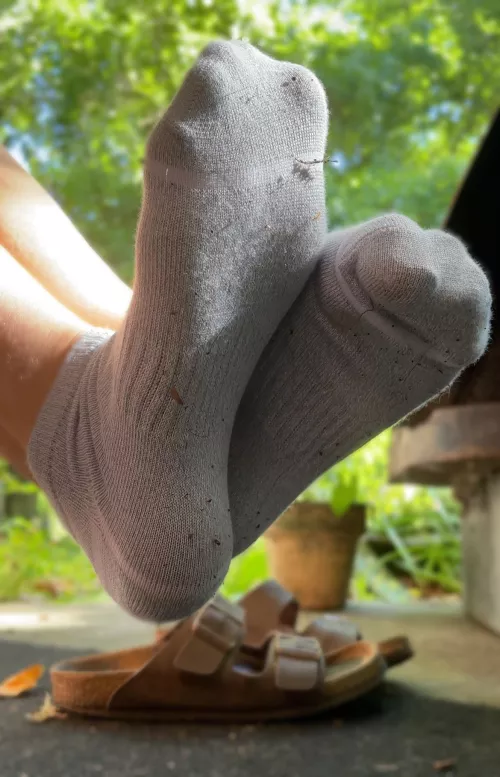 [selling] delicious sweaty grey socks are best, don’t you think?😍🧦
