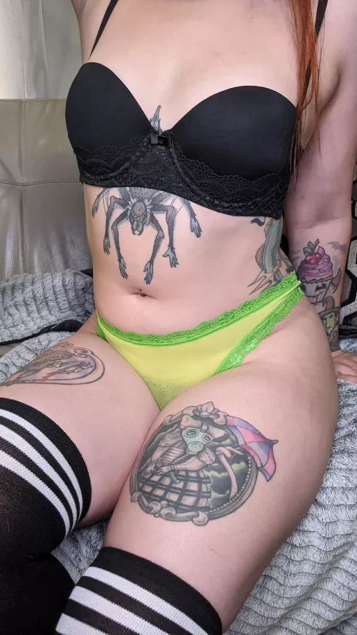 [selling] Potent panties, ready to be strapped to your face 💋 Free Shipping!! Tracking # included 😘