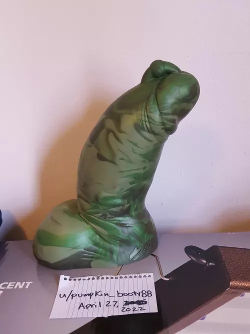 Selling: XL Pearce/soft (legacy signature color) USA