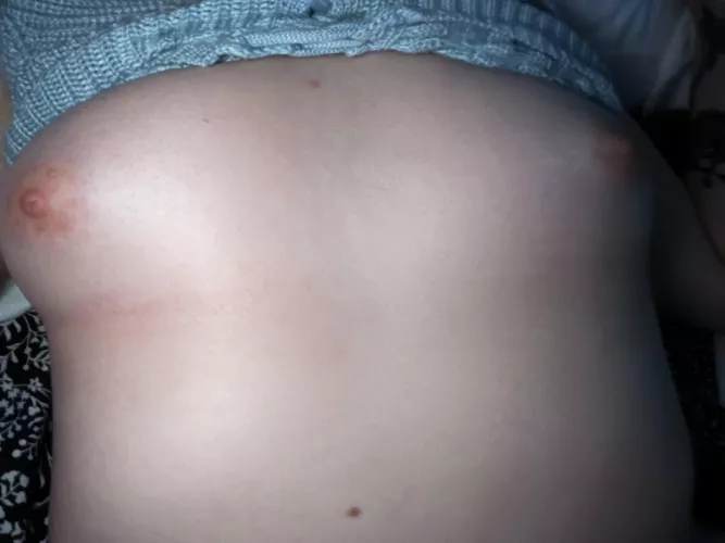 Send me pictures if these little tits get you hard