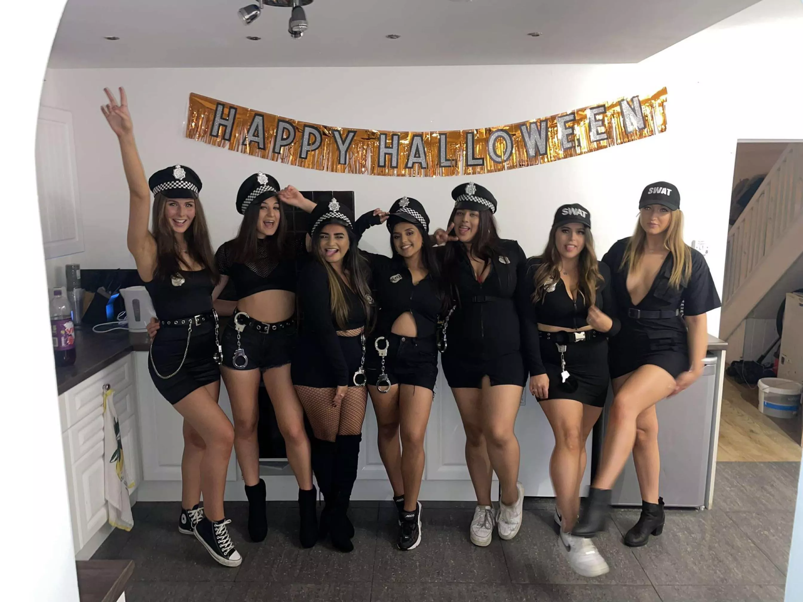 Sexy cops [7]