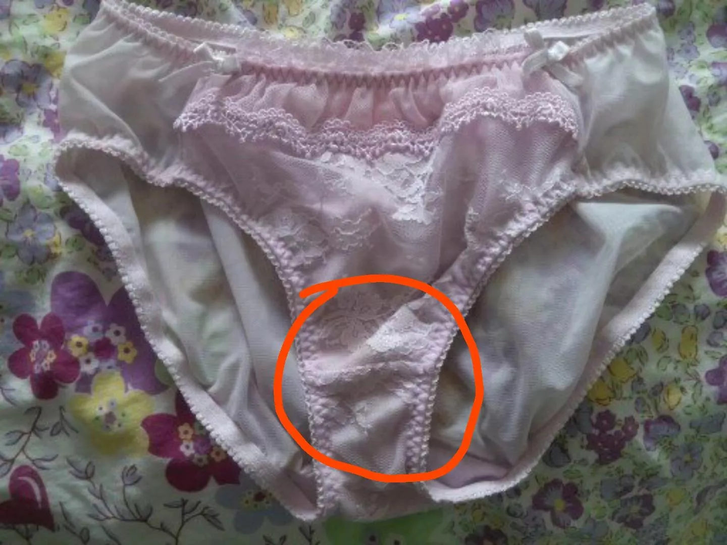 sexy cute panties from my slutty older cousin's. Dm how do you want to play with her panties
