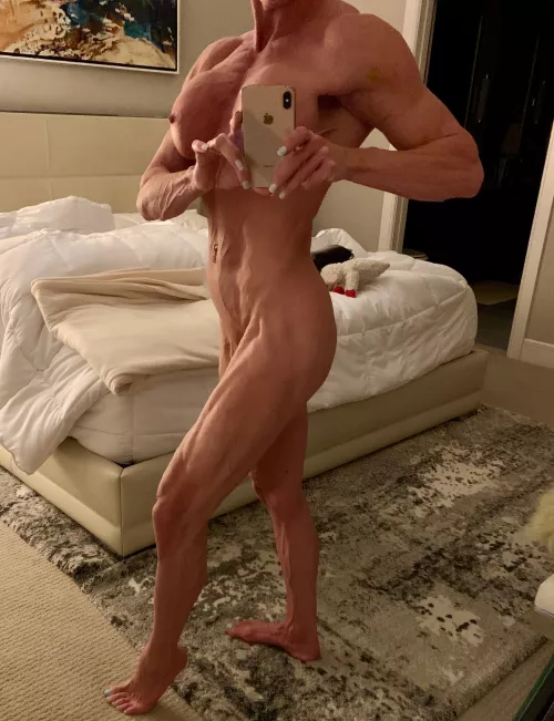 Sexy Mature Fit …At least that’s what I’m going for. 💋💋 50 y/o Figure Competitor