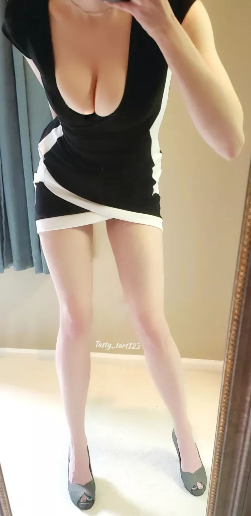 she got legs and she knows how to use them 🎶