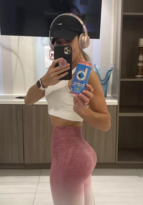 She has a nice round 🍑