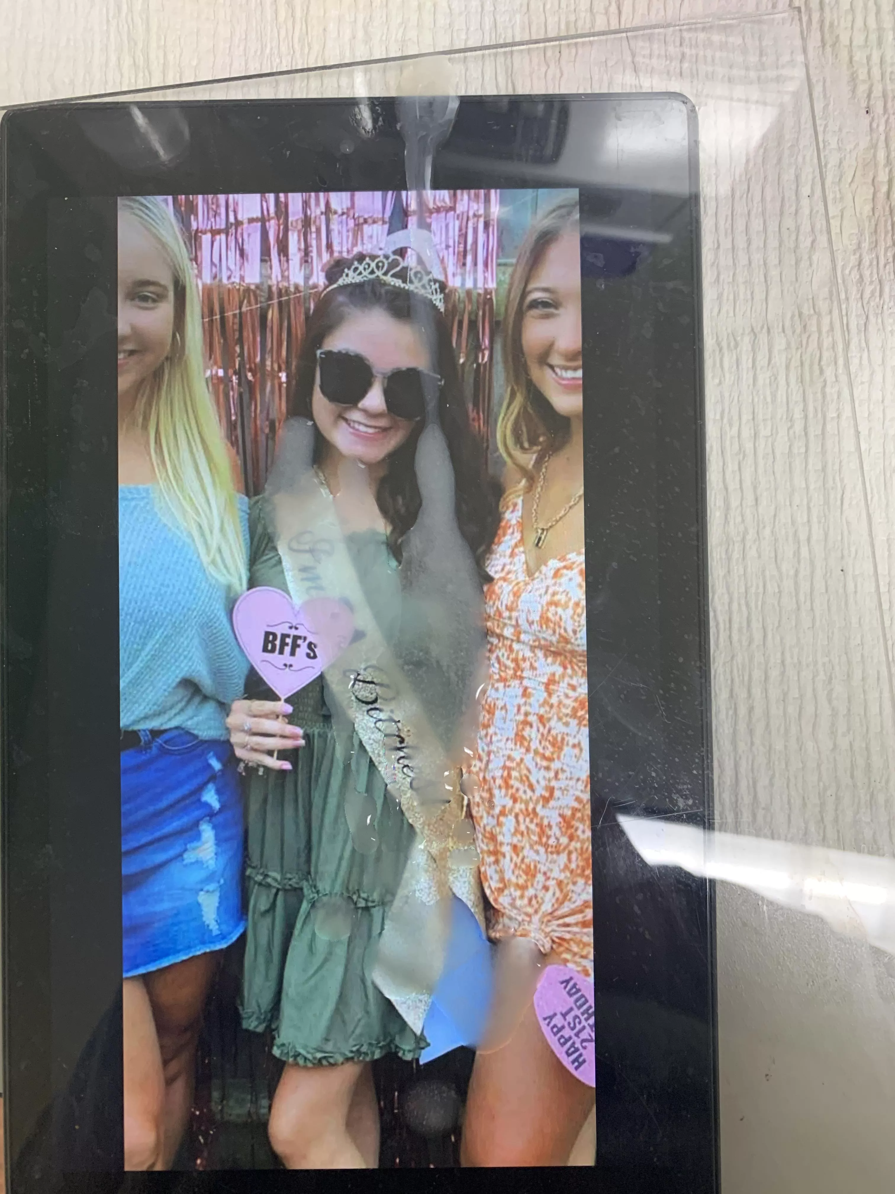 She's 21 bitches!