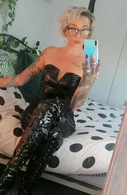 Shiny, Kinkerbell fetish? 😜