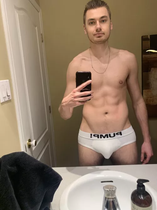 Should I bulk or should I cut? What do you think?
