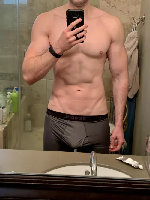 Should married dad(36) lose his undies ?