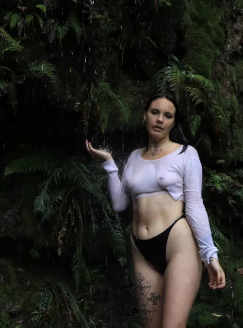 Showering in nature’s sweet nectar 😌💧🦋